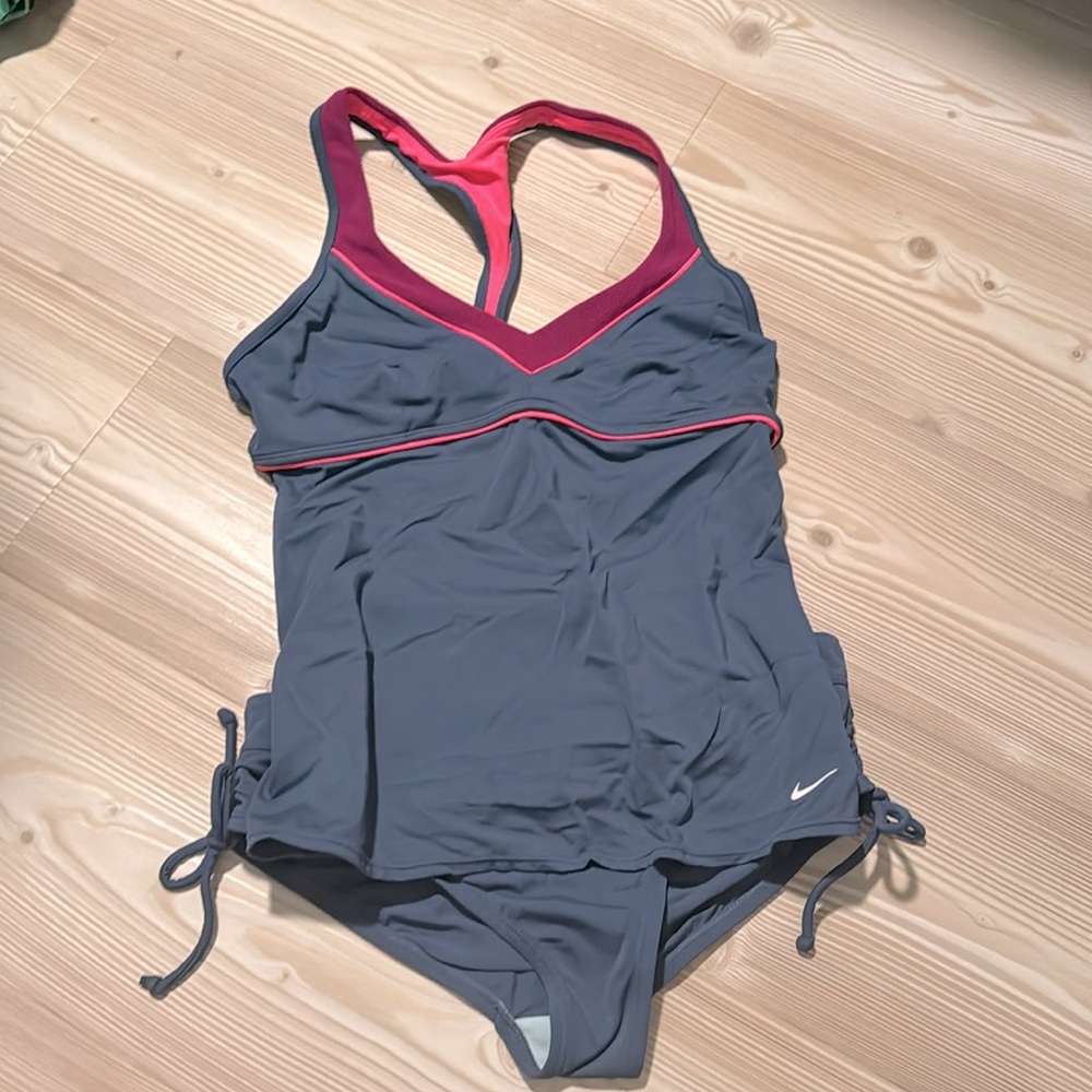 Nike Tankini Swimsuit Set